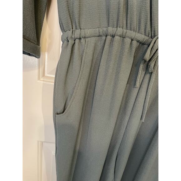 Let Them Eat Cake Womens pant Romper size medium sage green - Picture 4 of 6